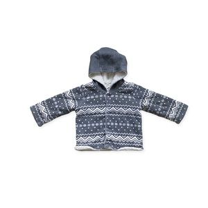 🌴 3/$25 H&M Fleece Lined Gray and White Jacket